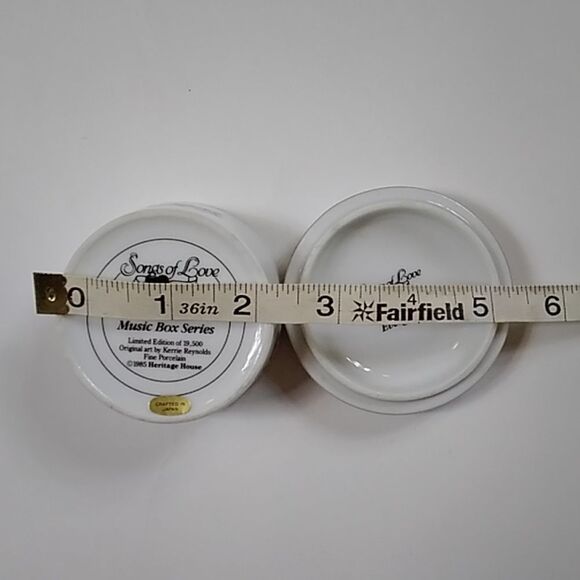 Songs Of Series Fine Porcelain 1985 Heritage House Music Box Series Home - Picture 4 of 5